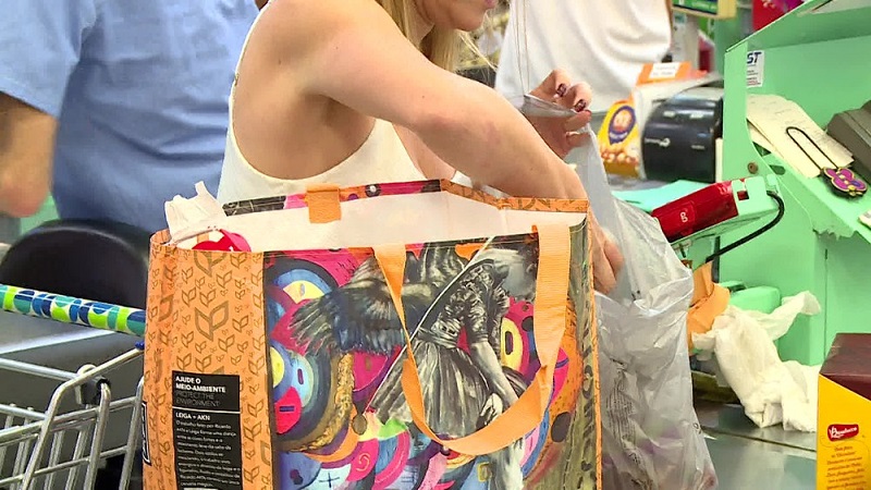 Lei que proíbe o uso de sacolas plásticas já está em vigor